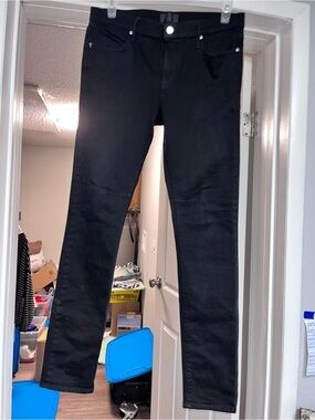 Like new men’s RTA 33 waist USA made Japanese selvedge denim Black out Jeans